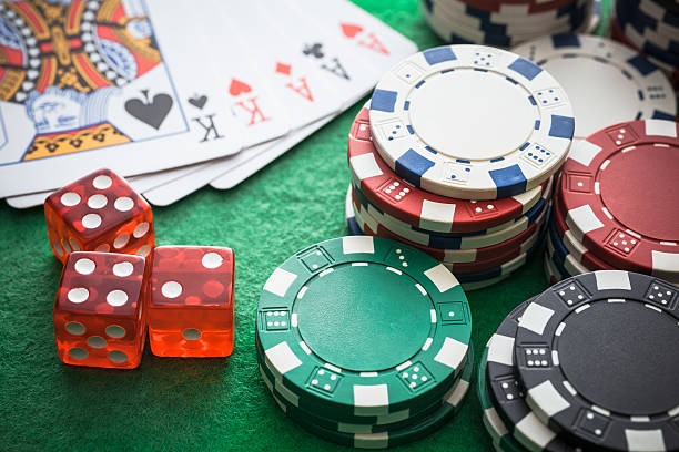 Antarmuka mobile live777 dengan tombol deposit dan navigasi meja permainan